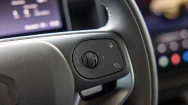 Leapmotor B05 - steering wheel controls