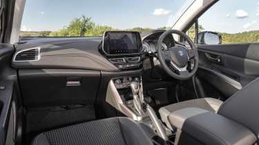 Suzuki S-Cross - interior