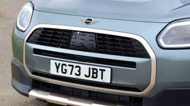 MINI Countryman - front grille