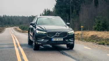 Volvo XC60 ride review - front tracking