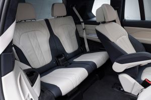 New BMW X7 studio shoot rear seats 2