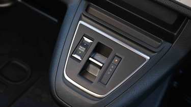Citroen e-Dispatch - gear selector