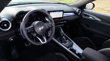 Alfa Romeo Tonale - interior (driver&#039;s door view)