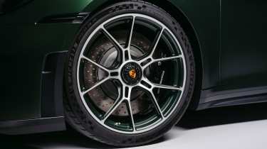 Porsche 911 GT3 Earls Court 51 Edition - wheel
