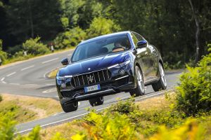 Maserati Levante - front