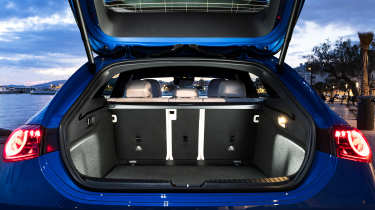 Mercedes CLA Shooting Brake - boot