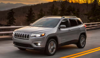 2018 Jeep Cherokee front quarter action