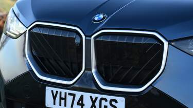 BMW X3 - front grille 