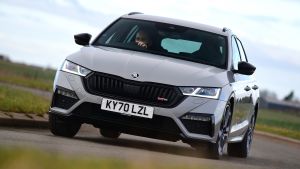 Skoda Octavia vRS diesel - front cornering