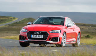 Audi RS5 - front action