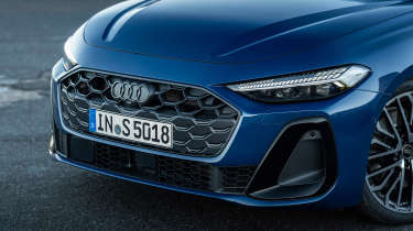 Audi S5 - grille