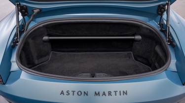 Aston Martin Vantage Roadster - boot