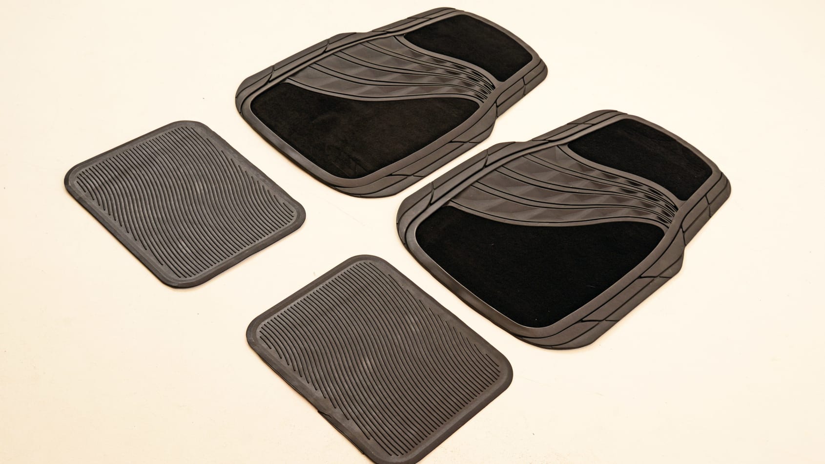 Halfords Carpet and Rubber Car Mats Black 687214 Auto Express