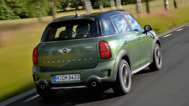 MINI Countryman rear tracking