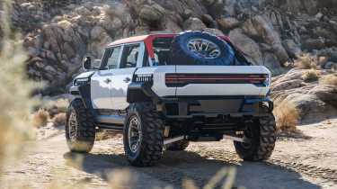 GMC Hummer X concept - rear 3/4 static