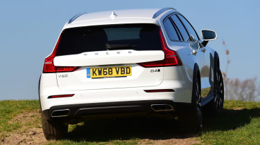 Volvo V60 Cross Country - rear action