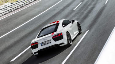 Audi R8 V10 RWS - rear action