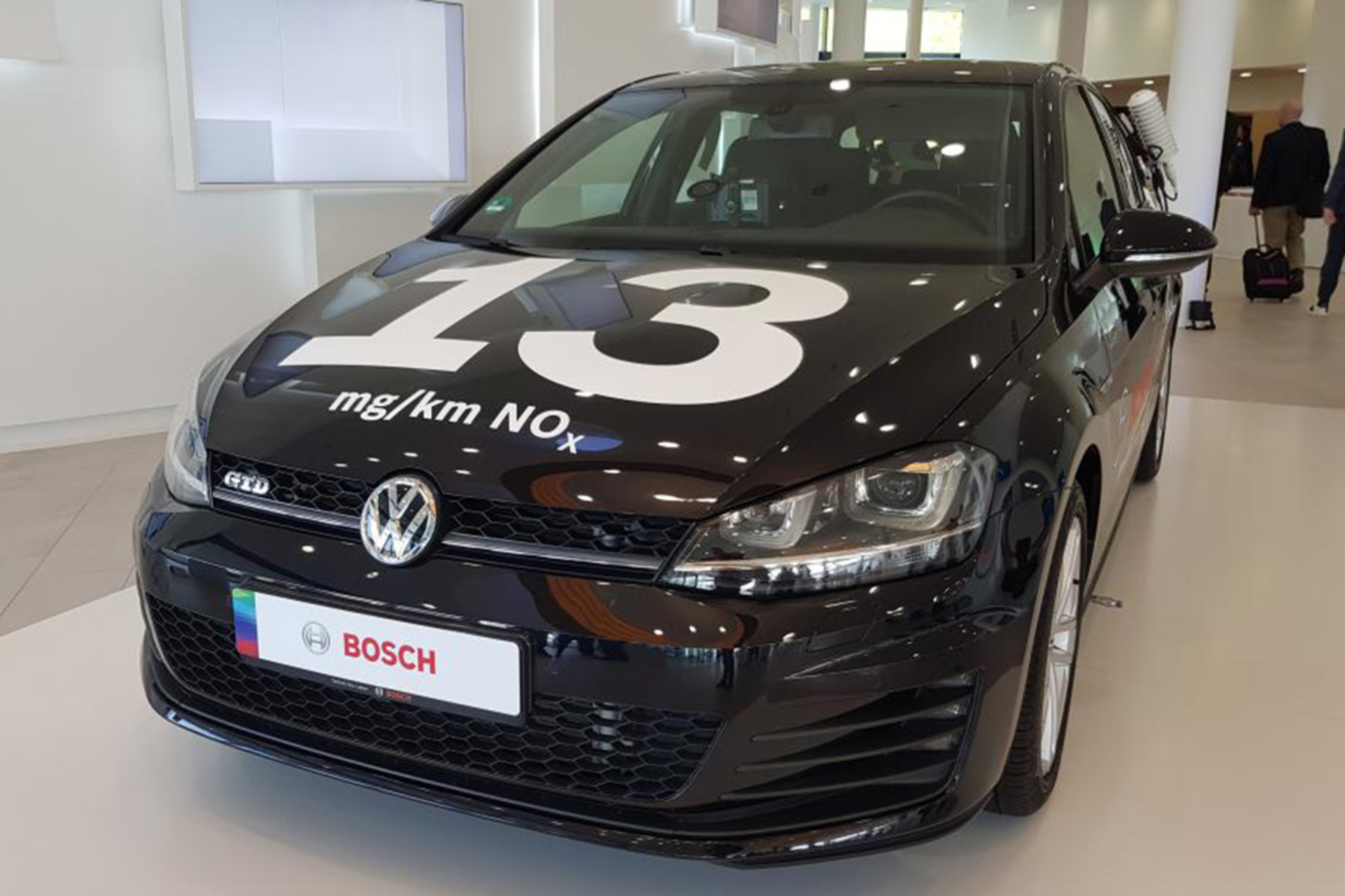 Dutch dog imitates the new Volkswagen Golf  Auto Express