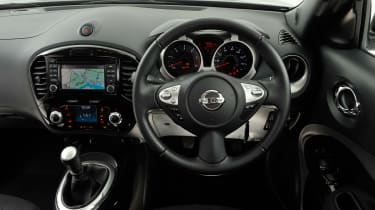 Used-Nissan-Juke-interior