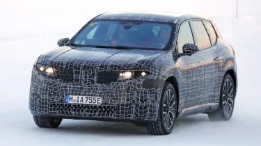BMW Neue Klasse SUV spyshots - front 