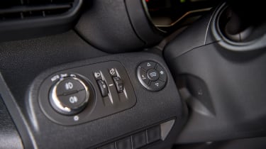 Vauxhall Combo-e - centre console