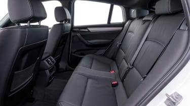 BMW X4 M40i - rear seats
