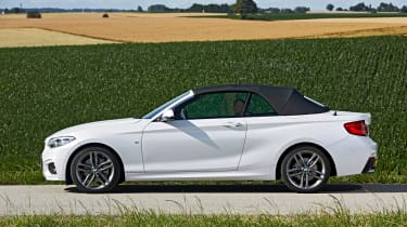 BMW 220d Convertible - roof closed