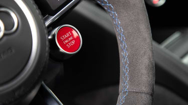 Audi R8 - start/stop button