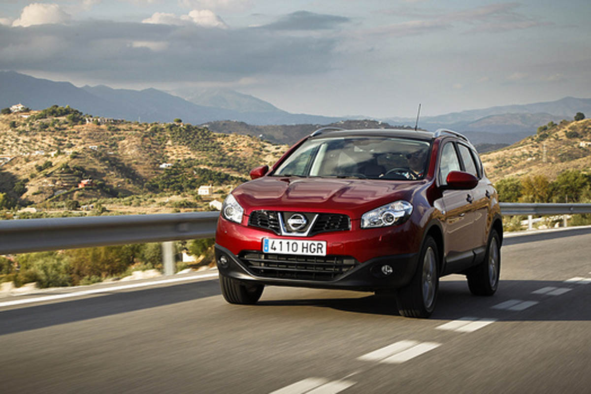 Revised Nissan Qashqai First Drives Auto Express