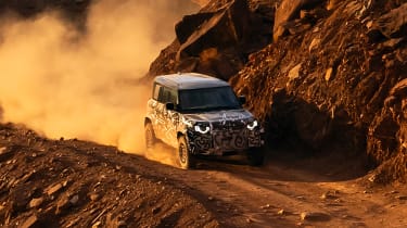 Land Rover Defender OCTA teaser 1