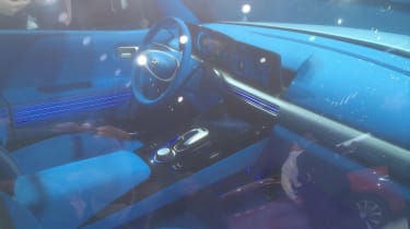 Hyundai FE Fuel Cell Concept show pics cabin