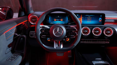 Mercedes-AMG A 35 - cabin