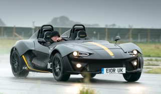 Zenos E10 R front