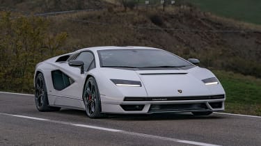 Lamborghini Countach - front