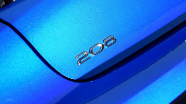 Used Peugeot 208 Mk2 - badge