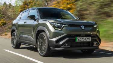 Suzuki e Vitara Motion - front tracking