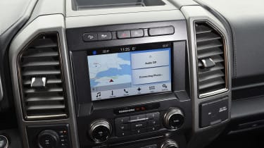 Ford F-150 Raptor pick-up truck - infotainment