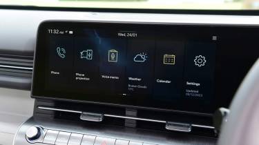 Hyundai Kona Electric - screen