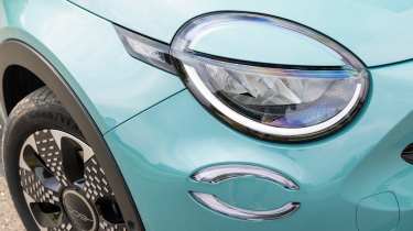 Fiat 600 Hybrid - headlight