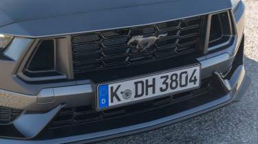 Ford Mustang Dark Horse - front grille