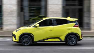 BYD Dolphin Surf - side