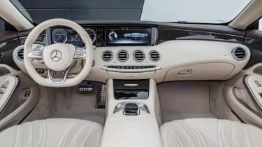 Mercedes-AMG S 65 Cabriolet interior