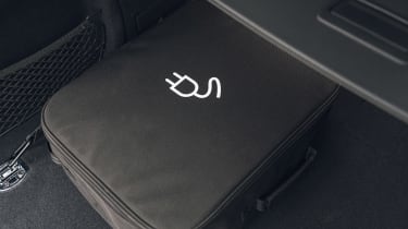 Audi Q5 55 TFSI e - charging cable