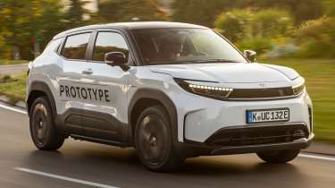 Toyota Urban Cruiser - front