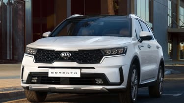 Kia Sorento - full front