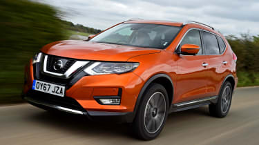 Nissan X-Trail - front