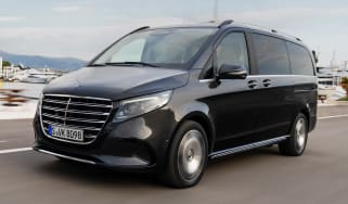 Mercedes V-Class - front action