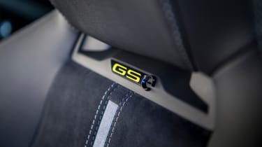 Vauxhall Astra GSe - GSe&#039; headrest badge