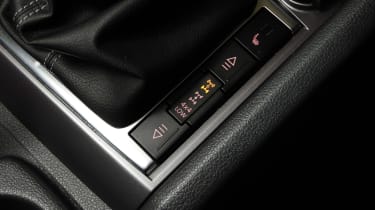 VW Amarok Ultimate 2015 buttons