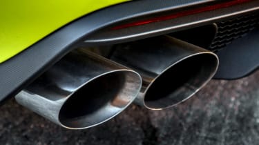 Ford Mustang Shelby GT500 - exhaust